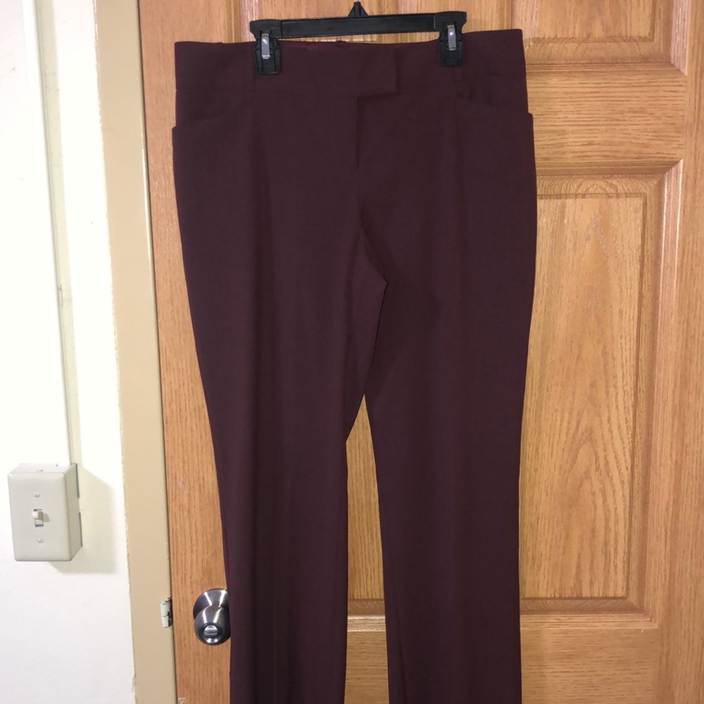 (8R) The Limited maroon wide legged trousers